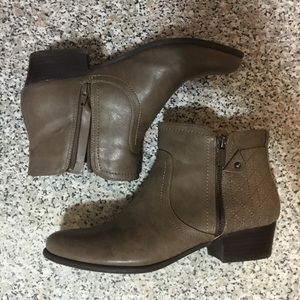 NWT CUTE FALL BOOTIES